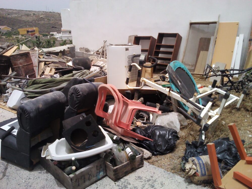 Servicio integral y profesional de vaciado y limpieza por síndrome de Diógenes en Viladecans