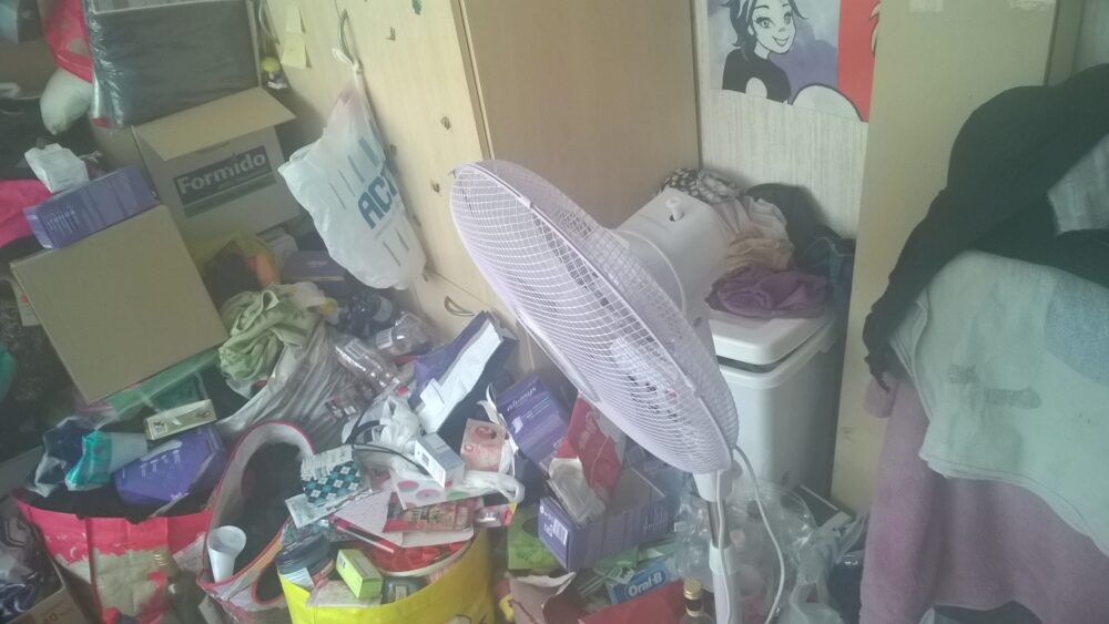 Vaciado y limpieza por síndrome de Diógenes en Sant Joan Despí con resultados garantizados